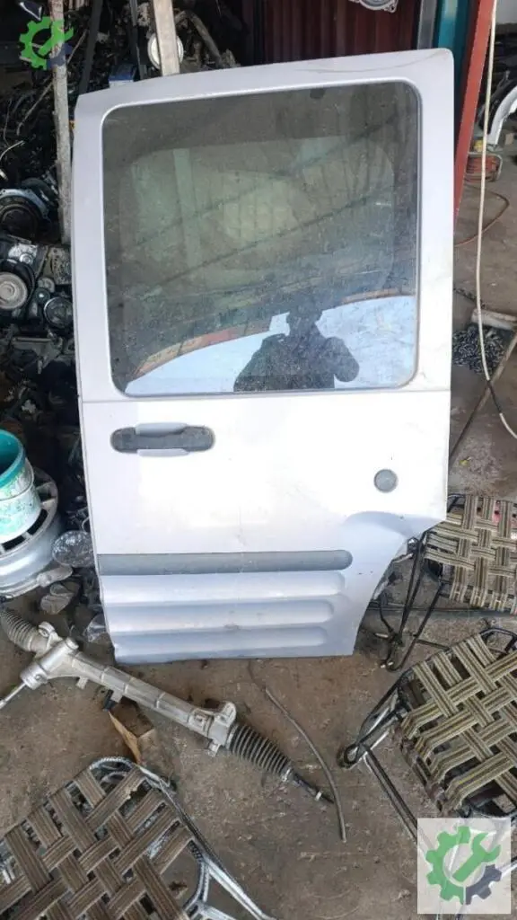 Ford Tourneo Connect çıkma parça