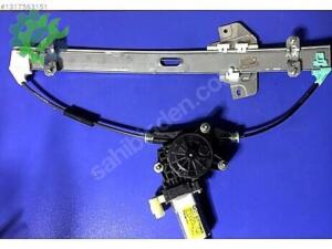 Accent Era Kia Rio 2 Ön Sag Kapı Cam Krikosu 82402-1G010