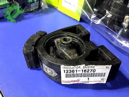Lexus GX Motor Takozu 1236116270 çıkma parça