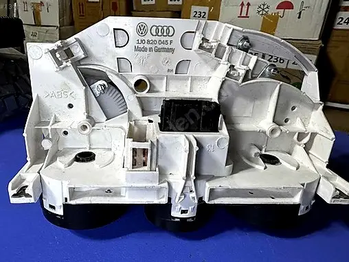 Volkswagen Klima 1J0820045F çıkma parça