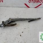 HYUNDAİ H100 SAĞ ÖN KAPI CAM KRİKOSU