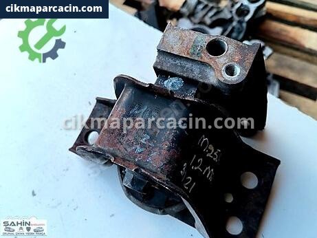 Nissan Micra Motor Takozu çıkma parça