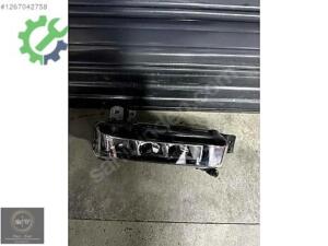 11321100000 BMW G20 SAĞ ÖN SİS FARI