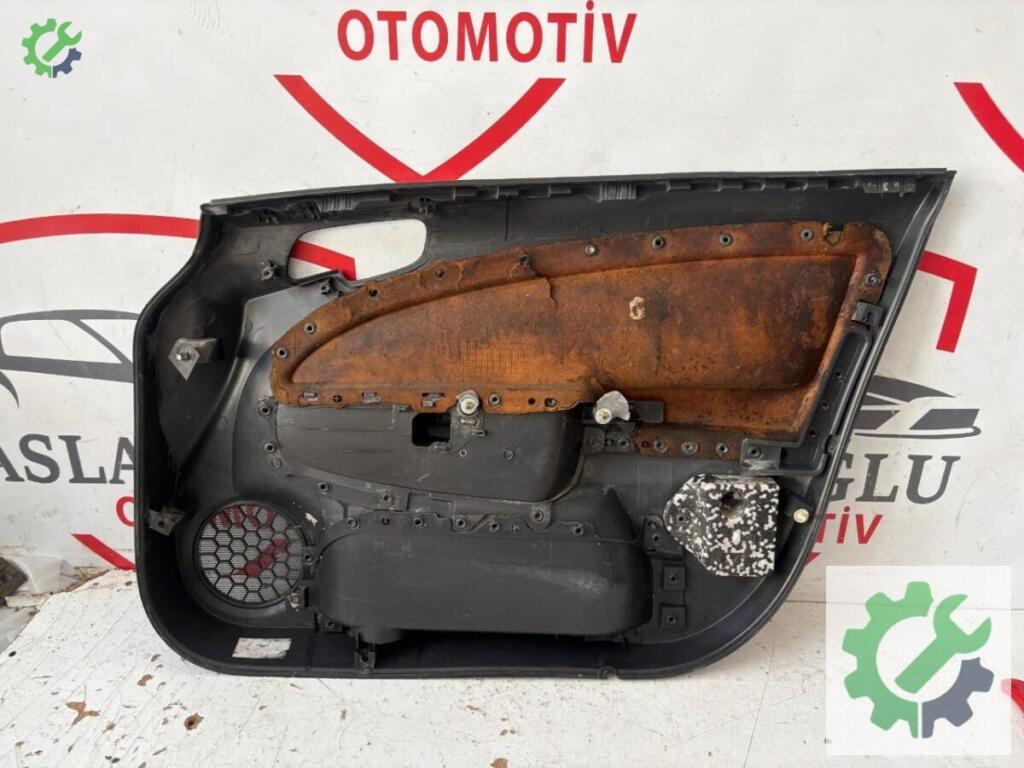 Opel Corsa Kapı Döşemesi çıkma parça