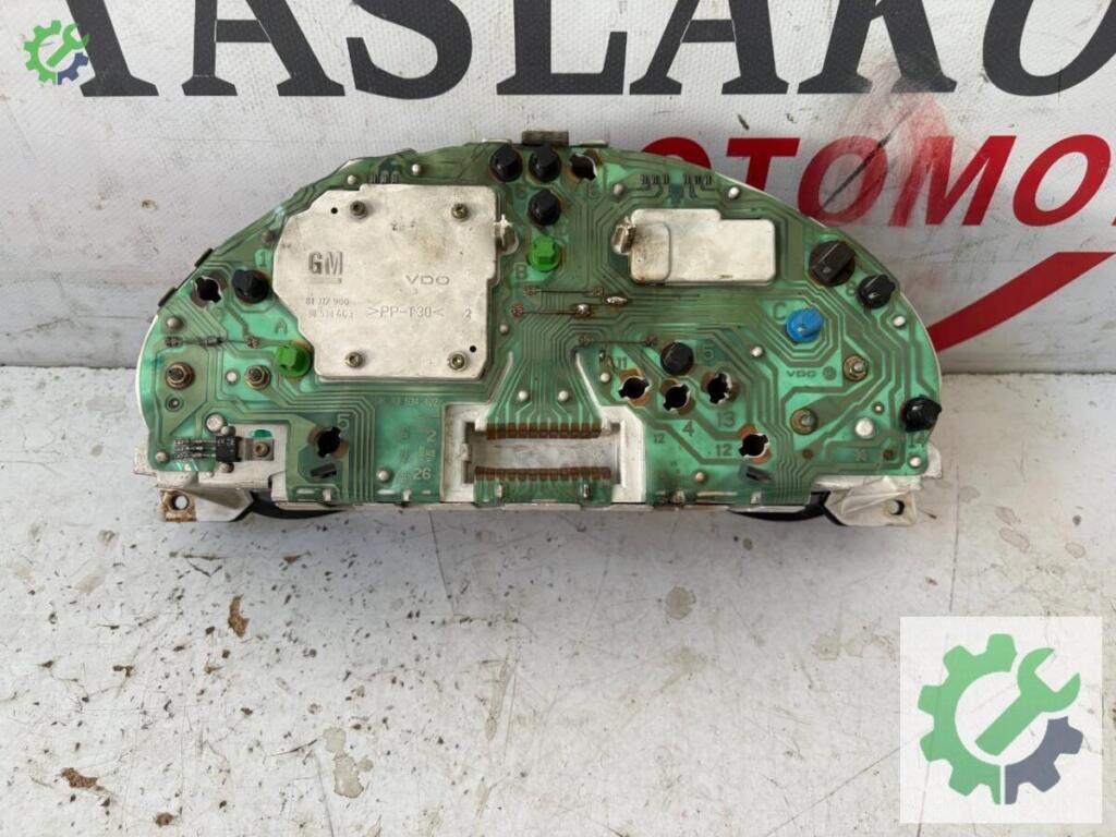 Opel Corsa Gösterge Paneli 90534403 çıkma parça