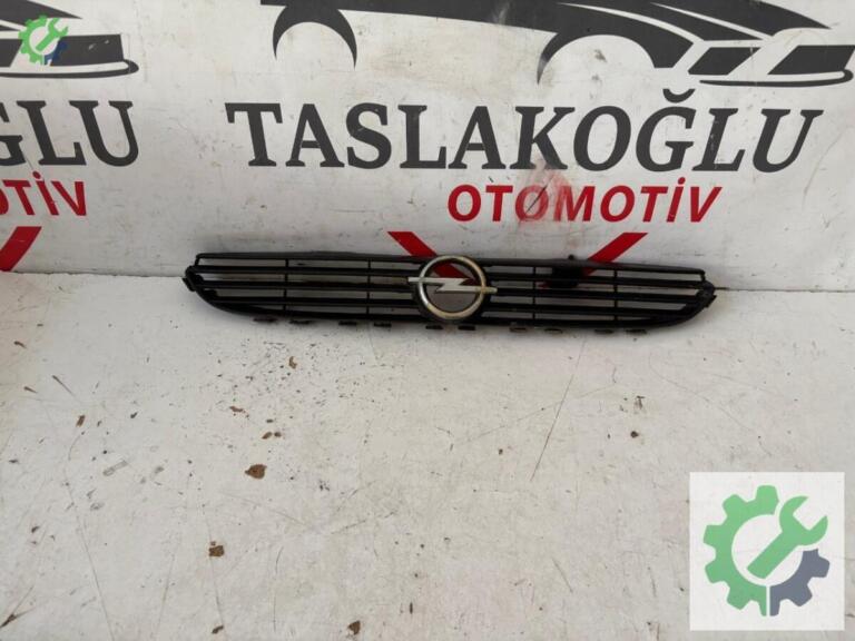 Opel Corsa Panjur çıkma parça