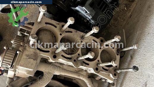 Fiat Punto Yarım Motor çıkma parça