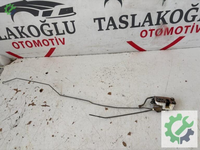 Hyundai H100 Sağ Ön Kapı Kilidi çıkma parça