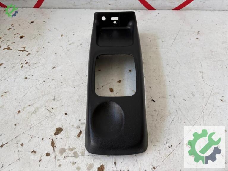 Opel Corsa Orta Konsol çıkma parça