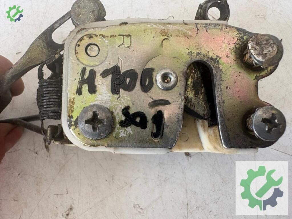 Hyundai H100 Sağ Ön Kapı Kilidi çıkma parça