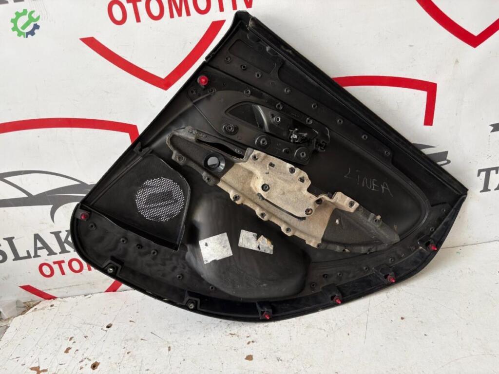 Fiat Linea Kapı Döşemesi çıkma parça
