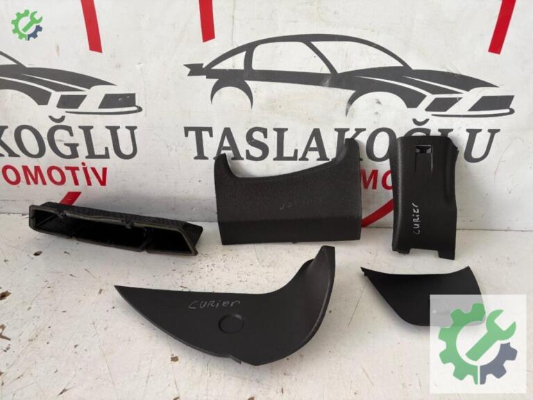 Ford Tourneo Courier Bakalitler çıkma parça