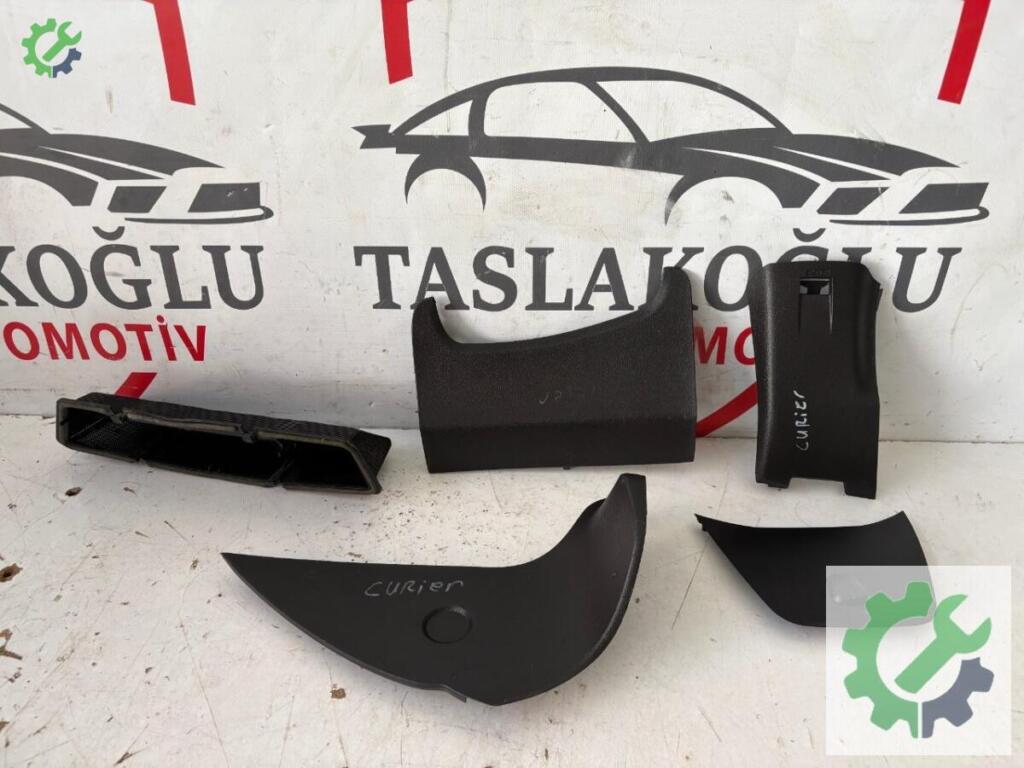 Ford Tourneo Courier Bakalitler çıkma parça