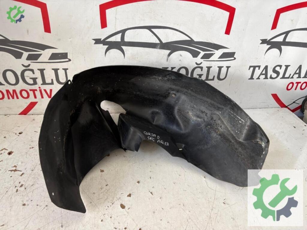 Opel Corsa Davlumbaz çıkma parça