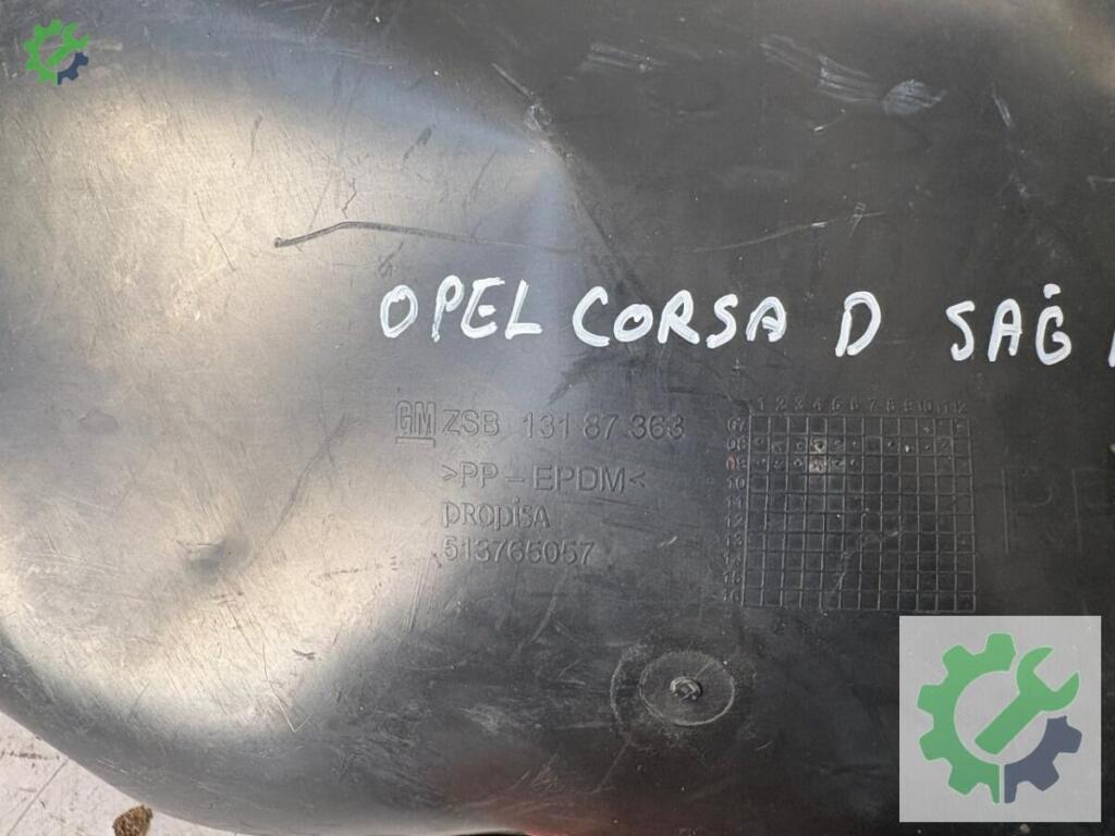 Opel Corsa Davlumbaz çıkma parça