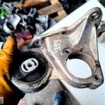 PEUGEOT 306 GTI SAĞ AKİS BAĞLANTI BRAKETİ 1472338080
