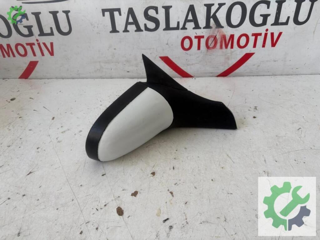 Opel Corsa Ayna çıkma parça