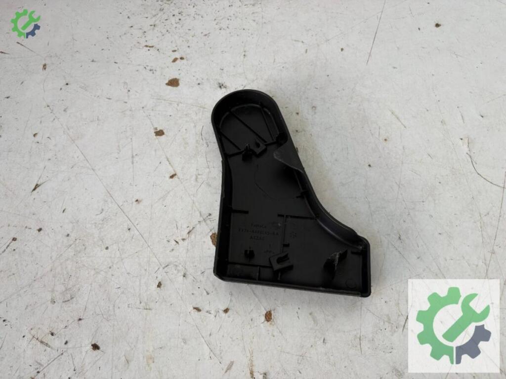 Ford Tourneo Courier Bakalitler çıkma parça