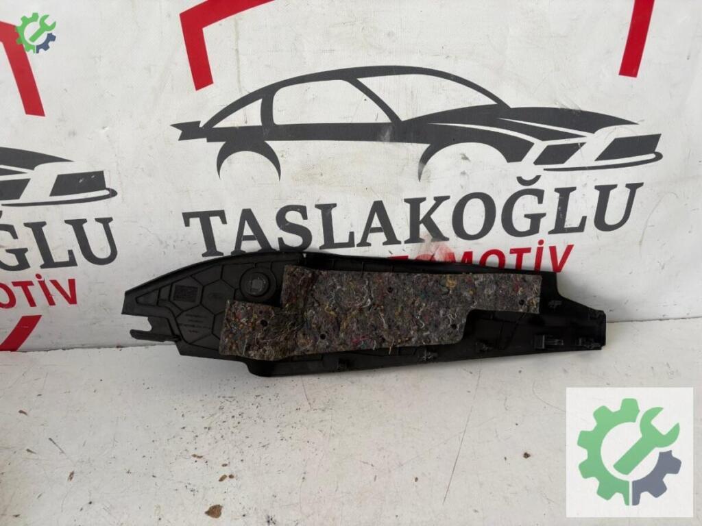 Ford Tourneo Courier Bakalitler çıkma parça