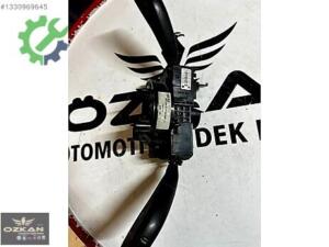 15683745 Volkswagen Skoda Sinyal Direksiyon Alt Ünitesi 5K095356