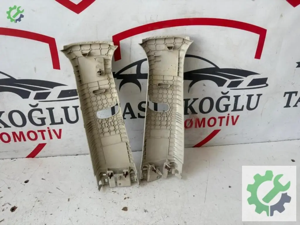 Ford Tourneo Courier Bakalitler çıkma parça