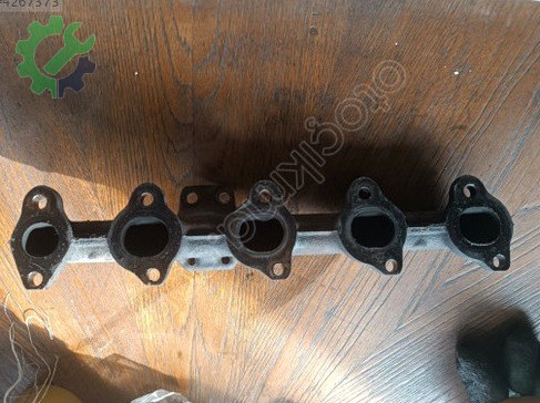 BMW 1 Serisi Egzoz Manifoldu 548028 çıkma parça