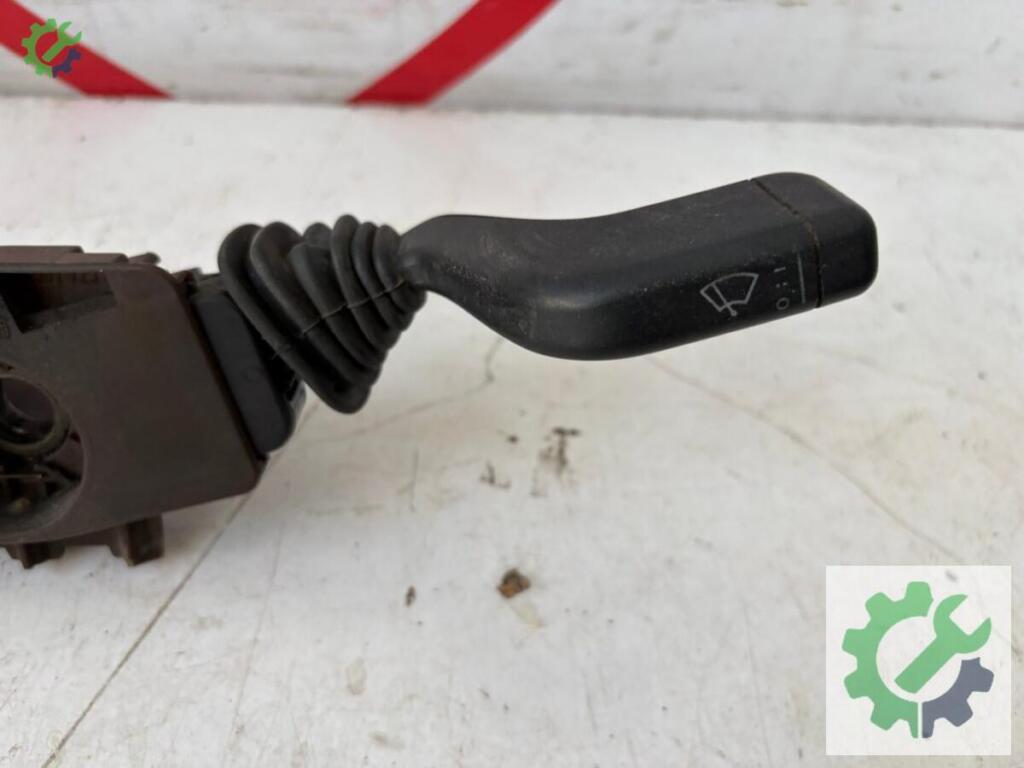 Opel Corsa Silecek Kolu çıkma parça