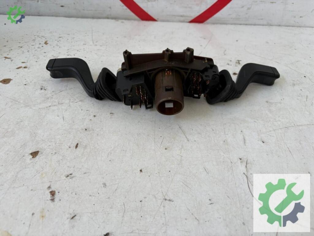 Opel Corsa Silecek Kolu çıkma parça