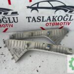 FORD TOURNEO COURİER ÖN CAM DİREK İÇ BAKALİTLERİ TAKIM
