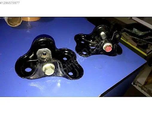 Hyundai Elantra Kaput Menteşesi çıkma parça