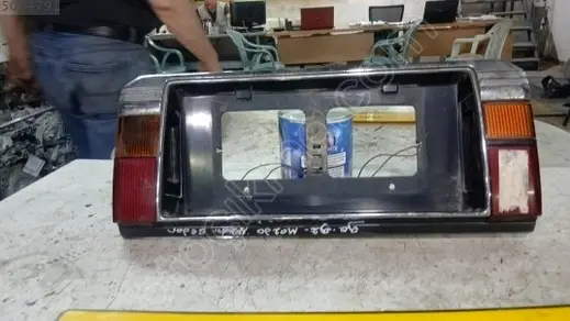 Mazda 929 Reflektör 1990-1992 çıkma parça