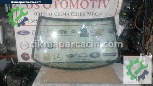 BMW 3 Serisi Arka Cam çıkma parça