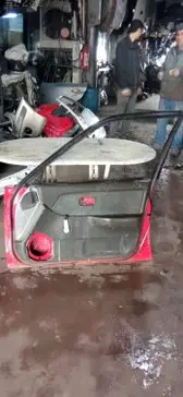 Honda Civic Sağ Ön Kapı çıkma parça
