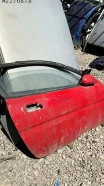 Mazda 3 Sağ Ön Kapı 1992-1994 çıkma parça
