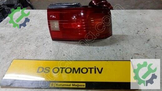 Mazda 323 Sağ Arka Stop çıkma parça