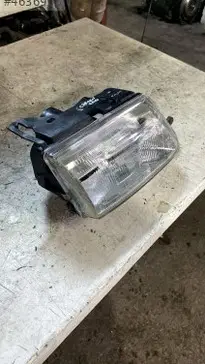 Citroen Saxo Sağ Ön Far 1996-1999 çıkma parça