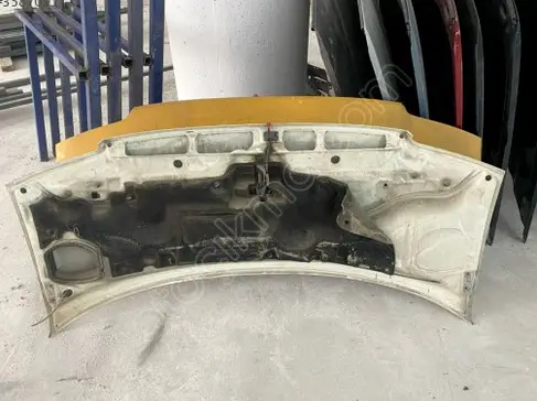 Volkswagen Transporter Kaput 1996-2001 çıkma parça