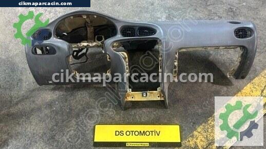 Hyundai Elantra Torpido çıkma parça