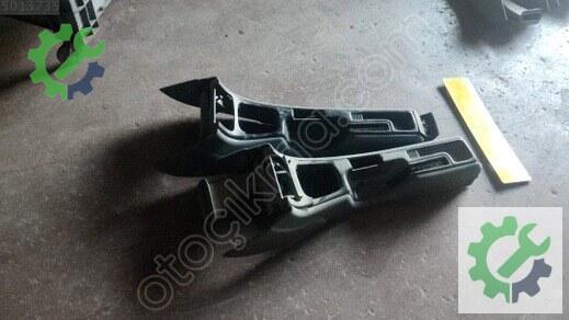 Renault Laguna Orta Konsol 1997-2001 çıkma parça