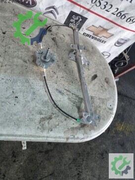 Volvo S40 Sol Ön Cam Krikosu çıkma parça