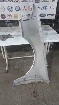 Audi A8 Sağ Ön Çamurluk 1997-2002 çıkma parça