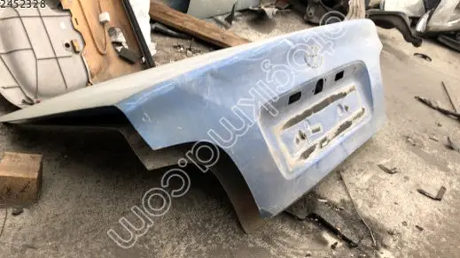 Toyota Avensis Bagaj Kapağı 1997-2002 çıkma parça
