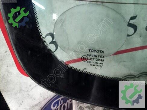 Toyota Avensis Arka Cam 1998-2001 çıkma parça