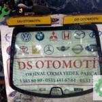 1998-2001 TOYOTA AVANSİS HATCHBACK ARKA CAM