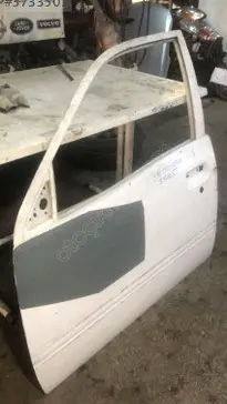 Toyota Starlet Sol Ön Kapı 1998-2001 çıkma parça