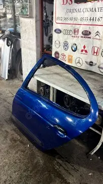 Renault Megane Sol Arka Kapı 1998-2003 çıkma parça