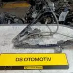 1998-2004 FORD FOCUS SOL ÖN CAM KRİKOSU