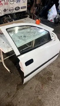 Opel Astra Sağ Ön Kapı 1998-2004 çıkma parça