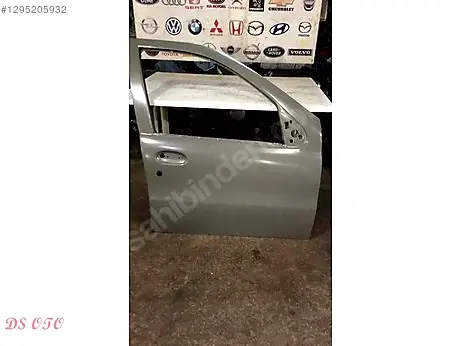 Fiat Palio Sağ Ön Kapı çıkma parça