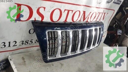 Jeep Grand Cherokee Ön Panjur 1998-2005 çıkma parça